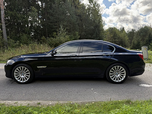 BMW 740 xdrive (7 фото из 14)