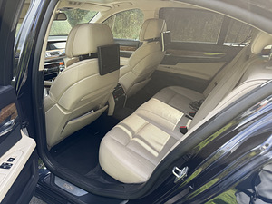 BMW 740 xdrive (11 фото из 14)