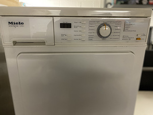 Miele Novotronic T270C – MADE IN GERMANY – Miele tööloom (1 foto / 2)
