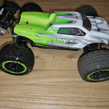 Raadio teel juhitav auto TRACER