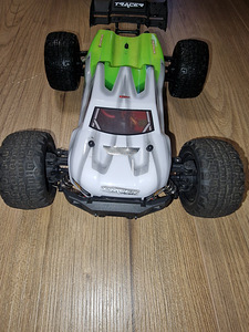 Raadio teel juhitav auto TRACER (3 foto / 7)