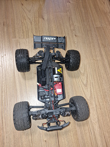 Raadio teel juhitav auto TRACER (4 foto / 7)