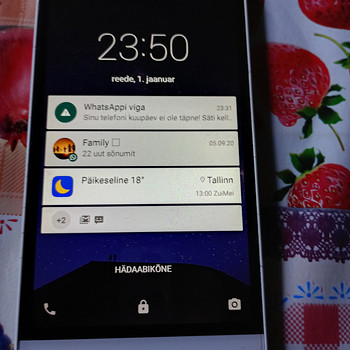 Nutitelefon COOLPAD vähe kasutatud pakendis komplektne