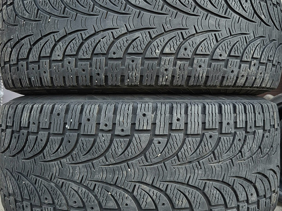 R18 Pirelli M+S шины с разным размером 245/45/18 & 275/40/18