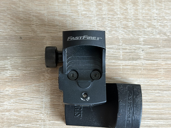 Punatäppsihik Burris FastFire II