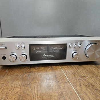 Mitsubishi DA-U300 HiFi интегрированный стереоусилитель