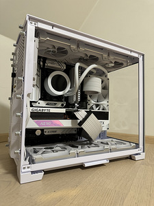 Võimas mänguriarvuti - Ryzen 7 7800X3D / RTX 4070 Ti (6 фото из 7)
