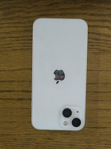 iPhone 13 (1 фото из 5)