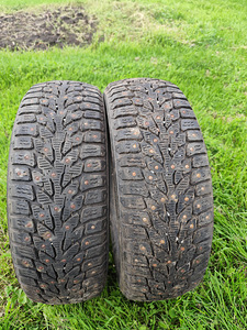 Müüa kumho naastrehvid 205/60/16 (1 foto / 2)