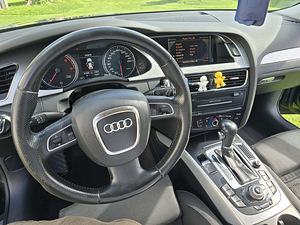 AUDI A4 2.0 105КВт (9 фото из 15)