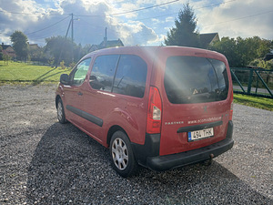 Peugeot (2 фото из 5)