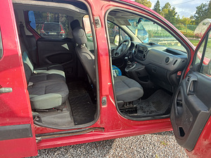 Peugeot (4 фото из 5)