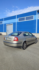 Auto rent (6 foto / 6)