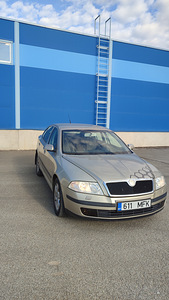 Auto rent (3 foto / 6)