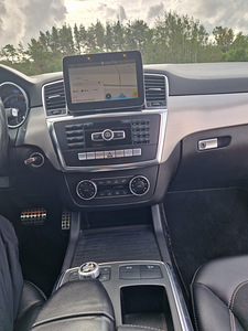 Mercedes (8 фото из 12)