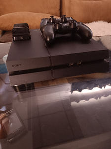 PS 4 с джойстиками (2 фото из 6)