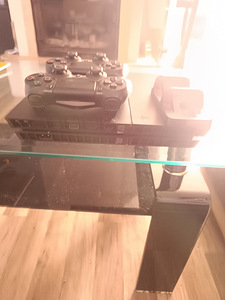 PS 4 с джойстиками (5 фото из 6)