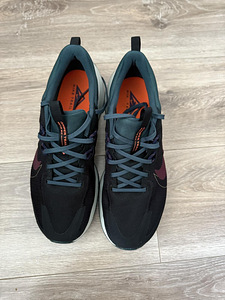 Nike (2 фото из 5)