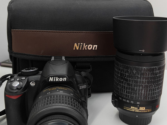 Комплект Nikon D3100