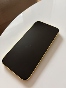 iPhone 14 (2 foto / 10)