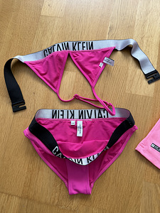 Бикини Calvin Klein 9–10 лет (3 фото из 4)