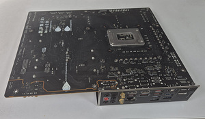 MSI MAG Z790 TOMAHAWK WIFI (1 foto / 3)