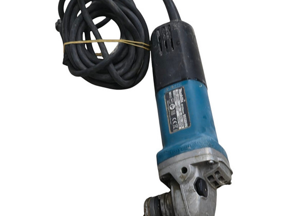 Углошлифовальная машинка Makita 9558HN