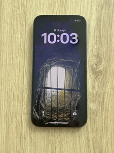 iPhone 13 PRO 128GB 87% aku (1 foto / 4)