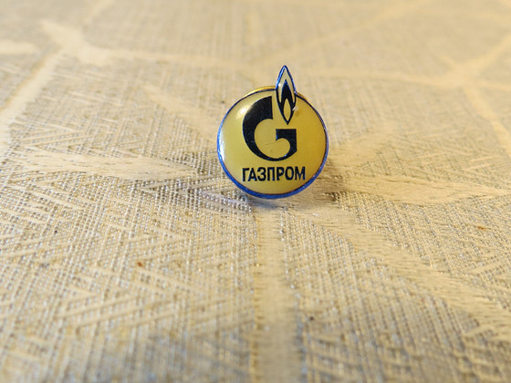 Нагрудный значок GAZPROM