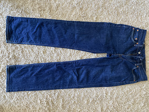 Новые джинсы Levi”s (1 фото из 5)