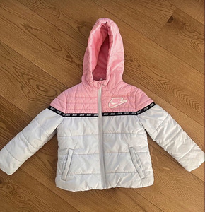 Зимняя куртка Nike 92/98 (1 фото из 2)