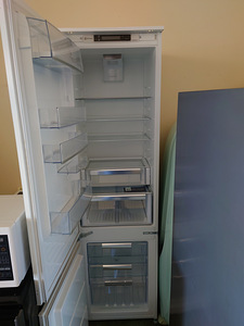 Kulmkapp sugavkulm Elektrolux integreeritav (2 foto / 4)