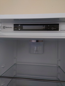 Kulmkapp sugavkulm Elektrolux integreeritav (3 foto / 4)