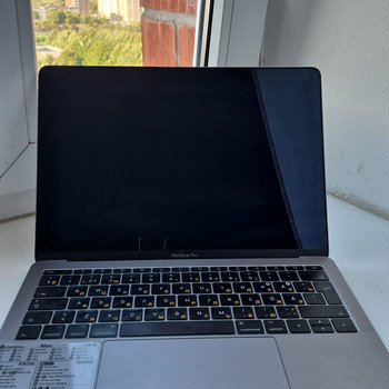 Müün MacBook Pro 13 inch 2017 500 gb 16gb ram