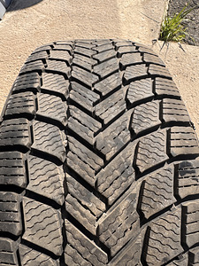 255/60/20 Michelin X-ice 9mm 2025 (2 foto / 3)