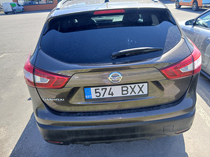 Nissan Qashqai 1.2 бензин автомат (3 фото из 15)