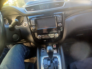 Nissan Qashqai 1.2 бензин автомат (15 фото из 15)