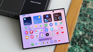 Samsung Galaxy Fold8 (2 foto / 2)