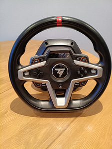 Thrustmaster T248 игровой руль + педали (3 фото из 6)