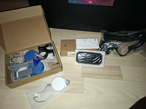 Valve Index полный комплект + pulley, охлаждающий вентилятор, держатели и т. д. (2 фото из 5)
