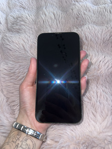 iPhone 13 128GB (6 foto / 6)