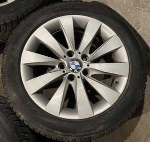 ‘17 5x120 оригинальные диски BMW F30/31 + шипованные шины 225/50/17 (3 фото из 7)