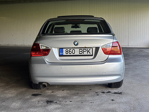 2006 BMW Series 3 (4 foto / 15)