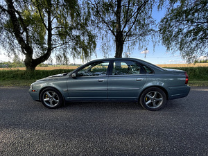 Volvo S80 2.5T AWD LPG (3 foto / 13)