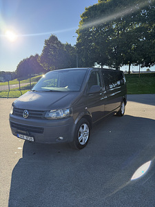 Volkswagen Caravelle (2 foto / 13)