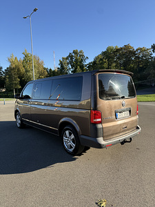 Volkswagen Caravelle (4 foto / 13)