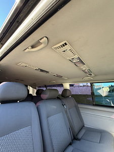 Volkswagen Caravelle (13 foto / 13)