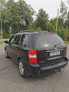 Kia Carnival 2.9 CRDi (136 kW) (7 foto / 9)
