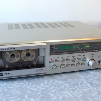 Старошкольная топовая трёхголовочная кассетная дека Dual C844