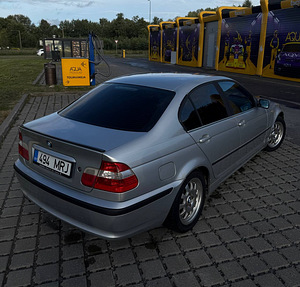 BMW E46 325xi 2001 (1 фото из 5)